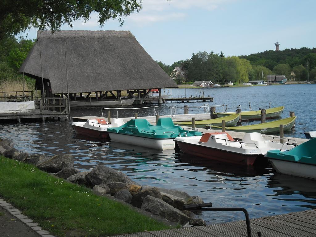 Zimmer Und Apartment Rosi Krakow am See Pokój zdjęcie