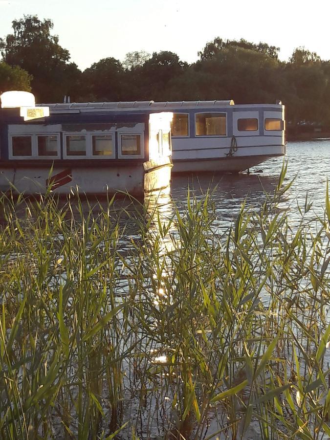 Zimmer Und Apartment Rosi Krakow am See Zewnętrze zdjęcie